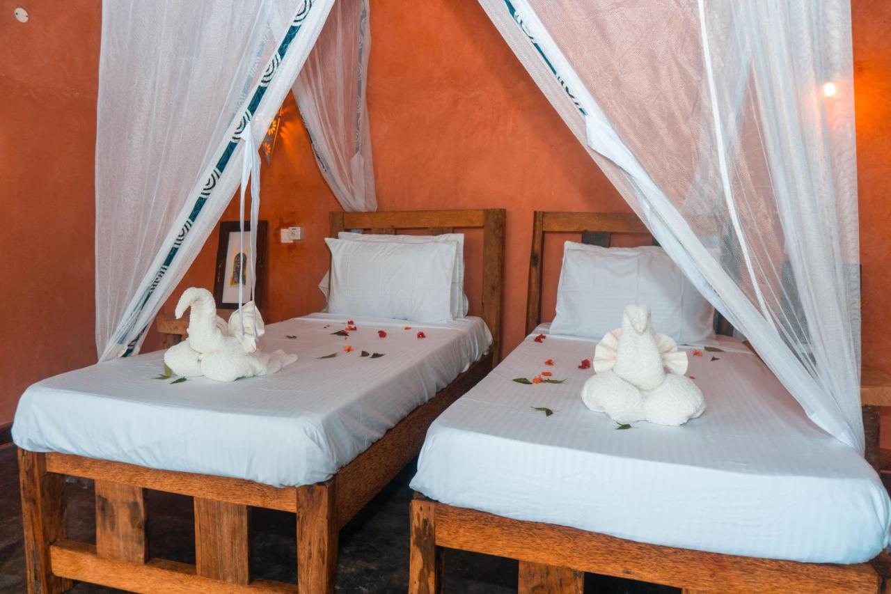 Hotel Zanzibar Kusini Beach 3*
