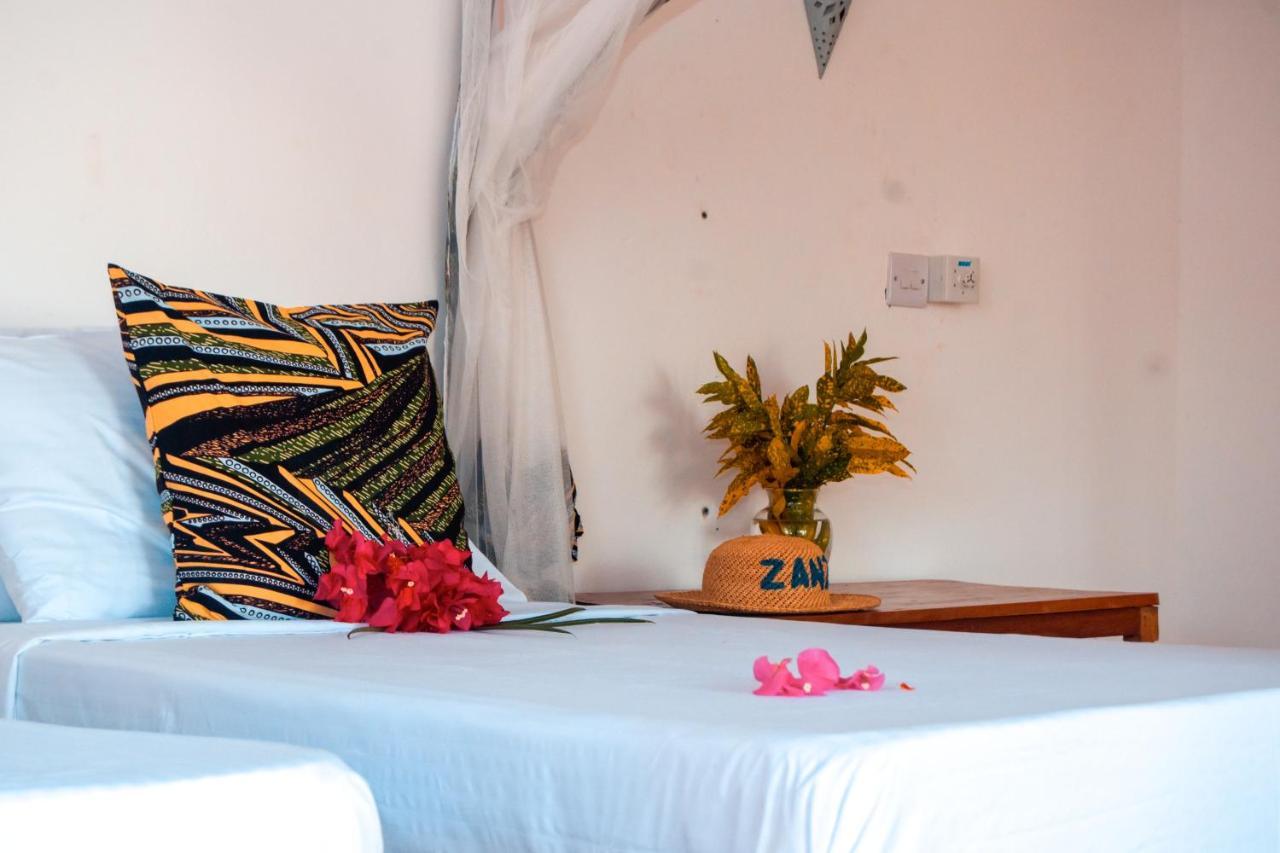 Zanzibar Kusini Beach Kizimkazi
